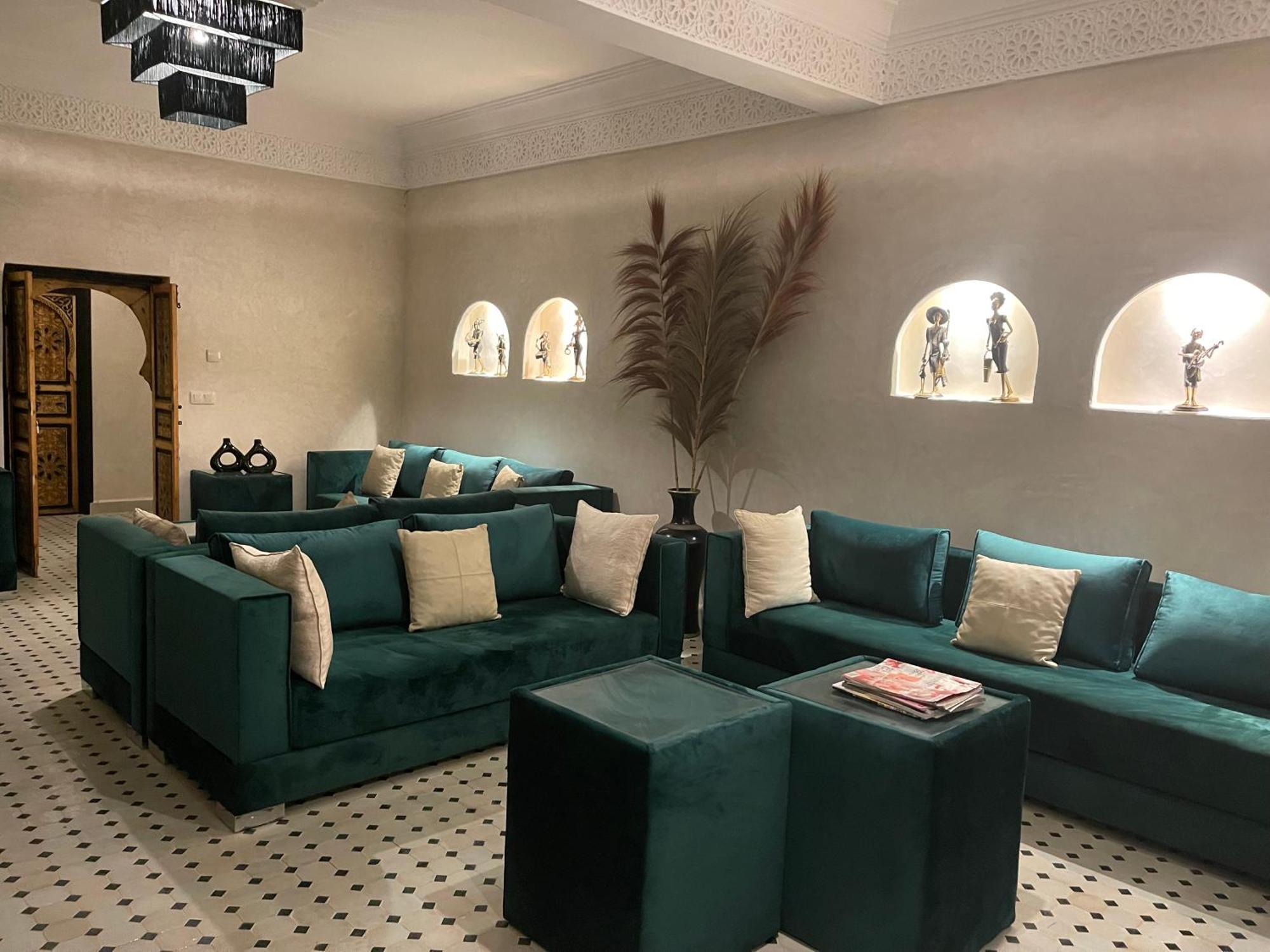 Just V Hotel & Spa Ouled Hassoune エクステリア 写真
